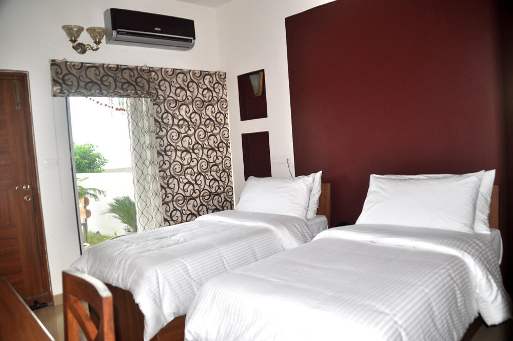 The Bhopal Grande Hotel Exterior foto
