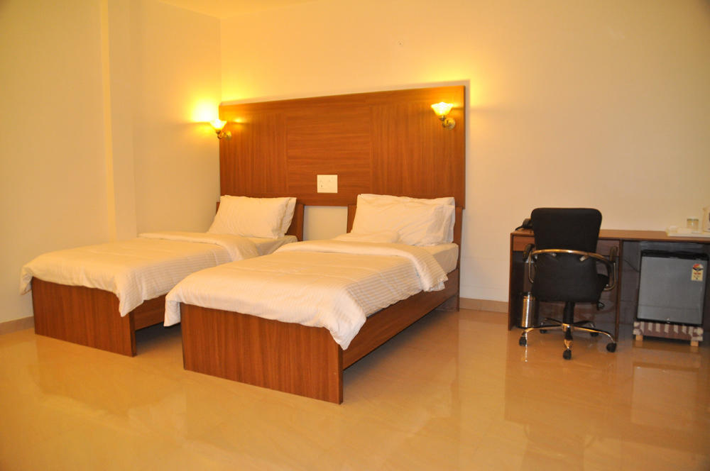The Bhopal Grande Hotel Exterior foto